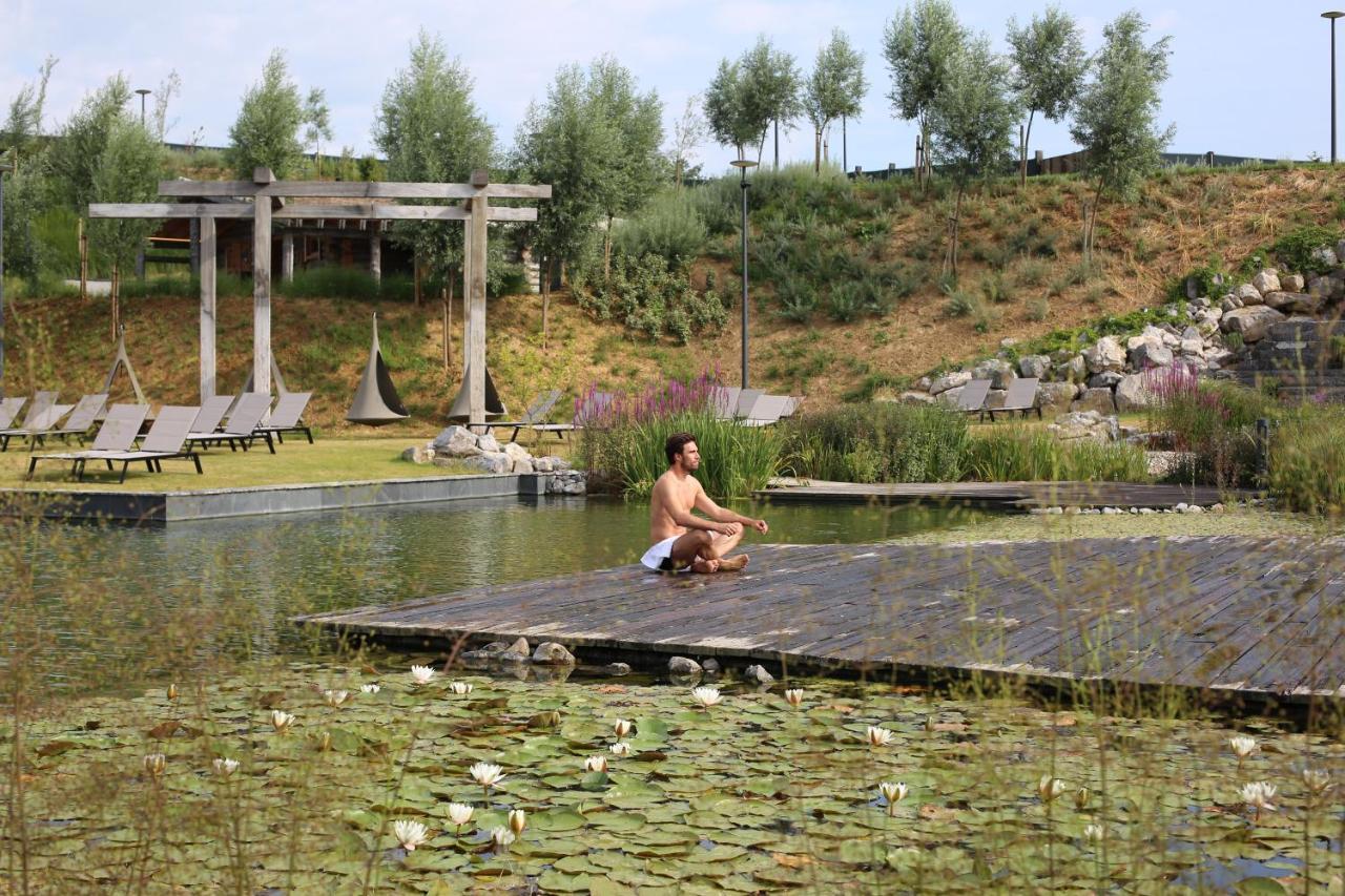 Waer Waters Spa Hotel Groot Bijgaarden Bagian luar foto